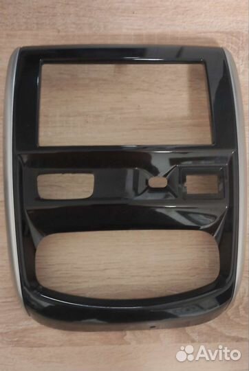 Рамка для магнитолы Террано/Дастер