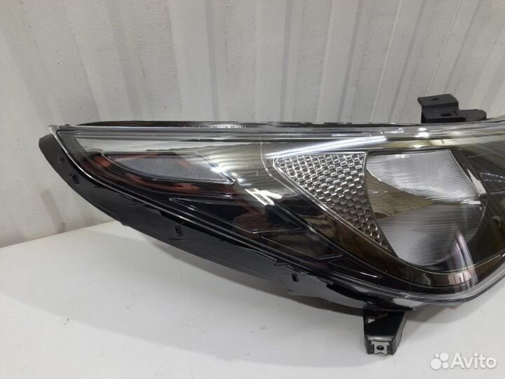 Фара Правая Hyundai Solaris HCR 2020