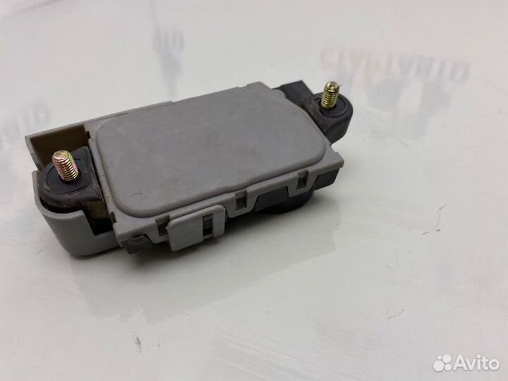 Активатор замка двери передний правый Hyundai