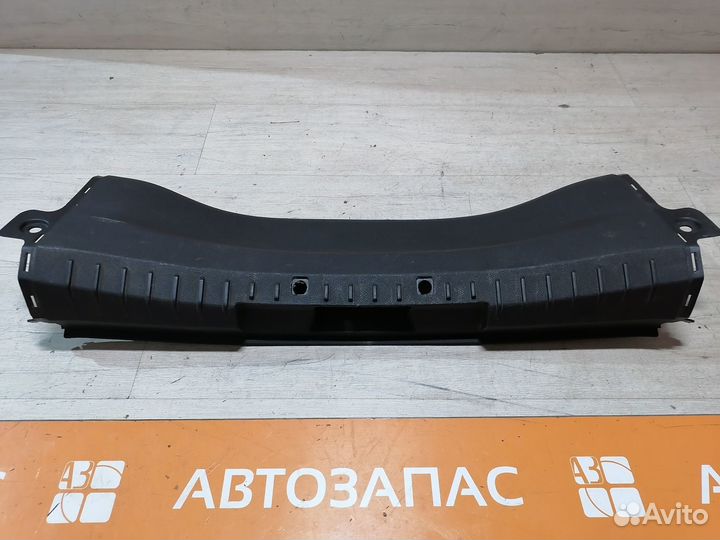 Обшивка замка багажника Ford Focus 2 Фокус 2