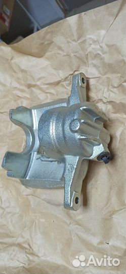 Суппорт тормозной передний правый Geely Emgrand