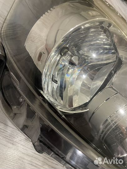 Фара toyota rumion nze151