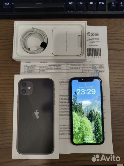 iPhone 11, 64 ГБ