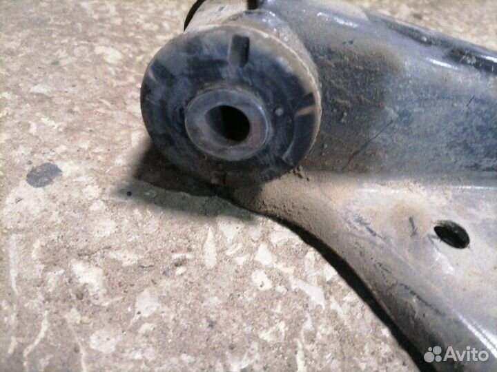 Рычаг задний Volkswagen Touareg 4.2 2006