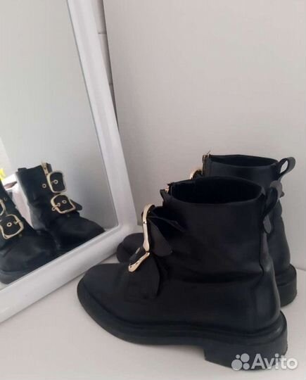 Ботинки женские 39 размер
