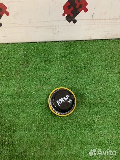 Крышка маслозаливной горловины Opel astra H