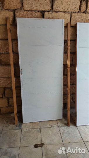 Пластиковые двери