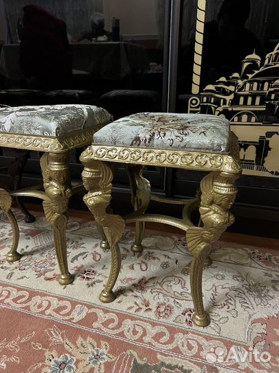 Стулья (табуретки)