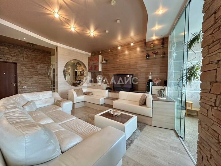 4-к. квартира, 136,8 м², 7/17 эт.