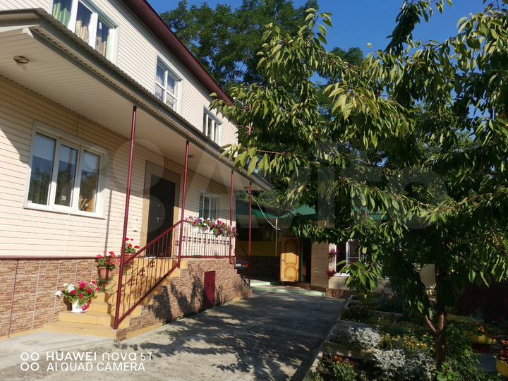 Дом 360 м² на участке 7 сот.