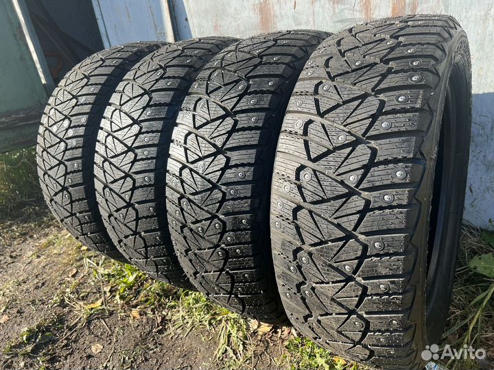 Goodyear Ultragrip 600 225/55 R17 101T