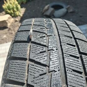 Bridgestone Blizzak Revo GZ 215/65 R16