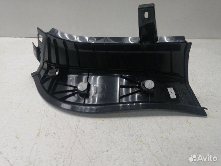 Обшивка/пластик багажника BMW X4