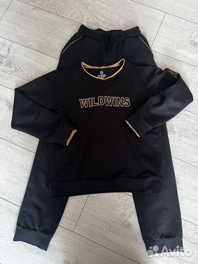 Спортивный костюм для девочки 152