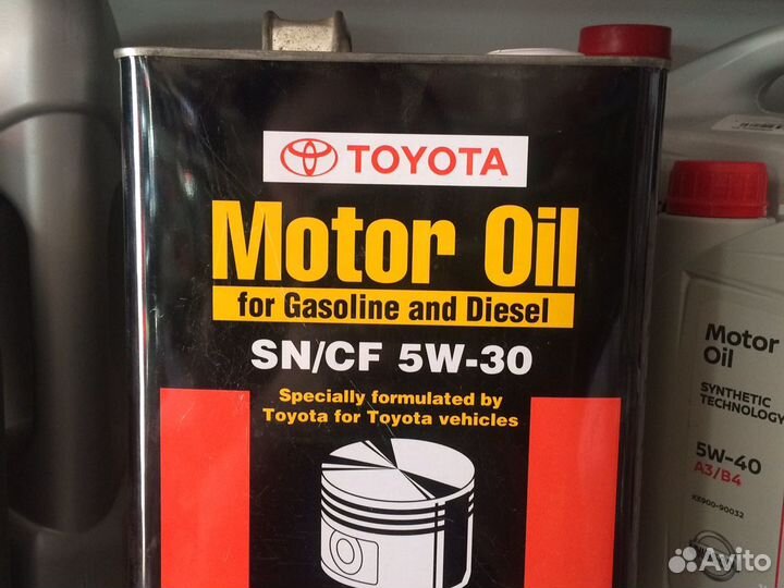 Масло toyota 5W30 4 литра
