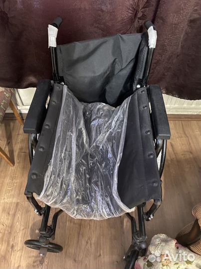 Инвалидная коляска новая