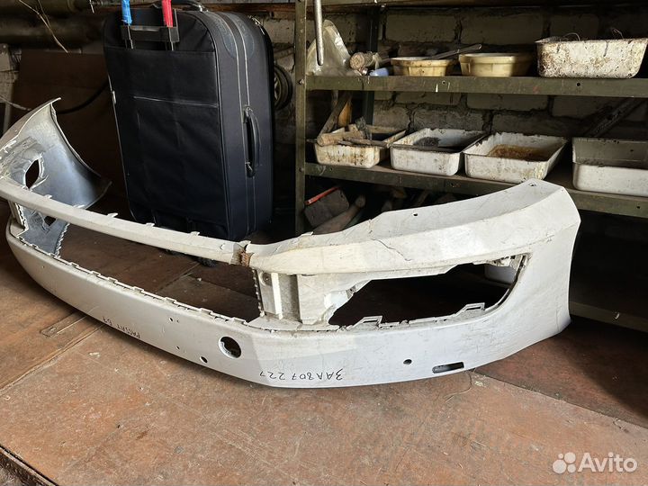 Бампер передний на Volkswagen passat B7