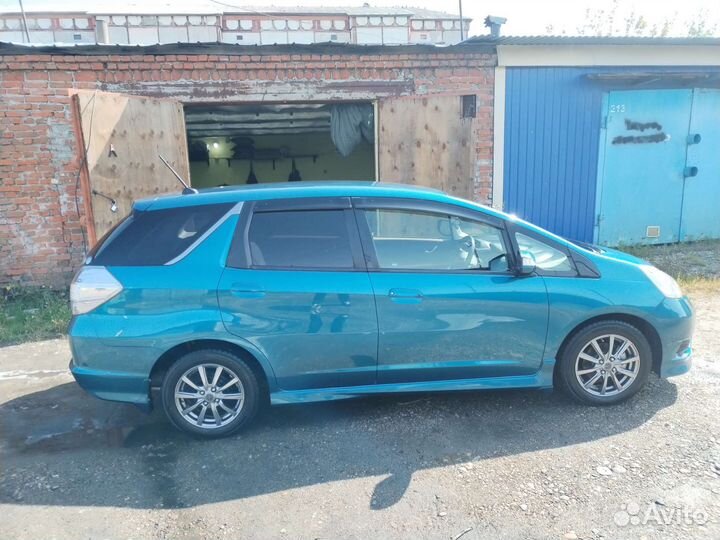 Honda Fit Shuttle 1.3 CVT, 2012, 125 000 км