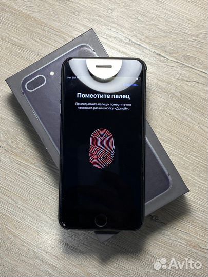 Телефон iPhone 8 plus