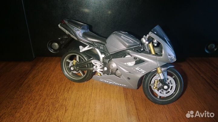 Модель мотоцикла Triumph Daytona 675