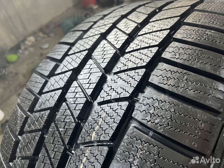 Continental ContiWinterContact TS 810 Sport 285/35 R20 104V