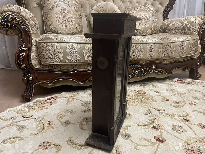 Корпус настенных старинных часов