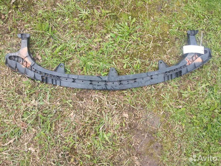 Нижний усилитель бампера Опель Астра J 2010-2017