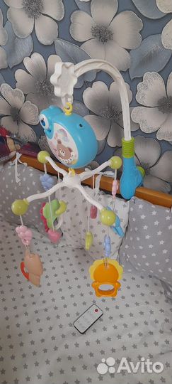 Музыкальная каруселька в краватку