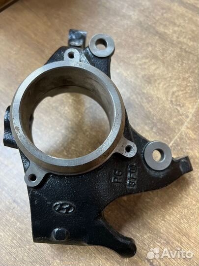 Кулак поворотный передний левый Elantra 11