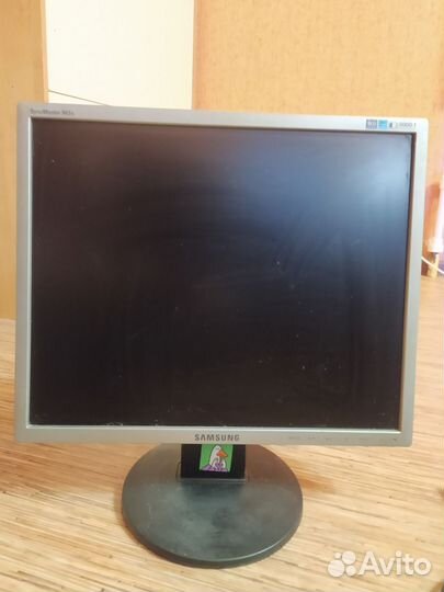 Монитор Samsung