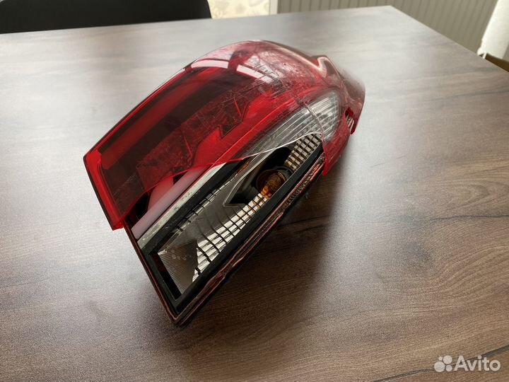 Фонарь задний правый kia rio 4 LED