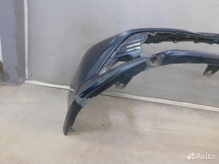 Бампер передний Toyota Camry