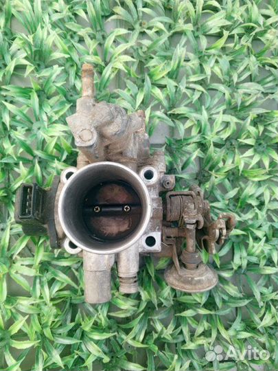 Дроссельная заслонка Toyota Crown GS131 1G-E 1988