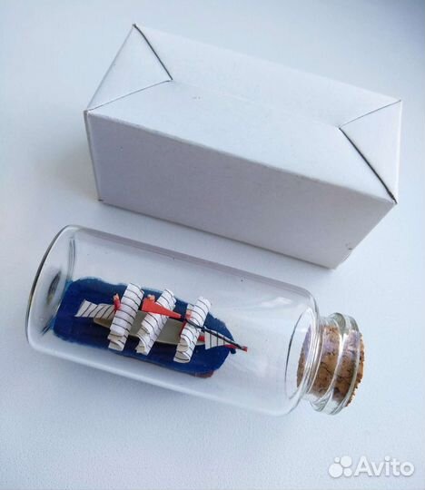 Корабль в бутылке