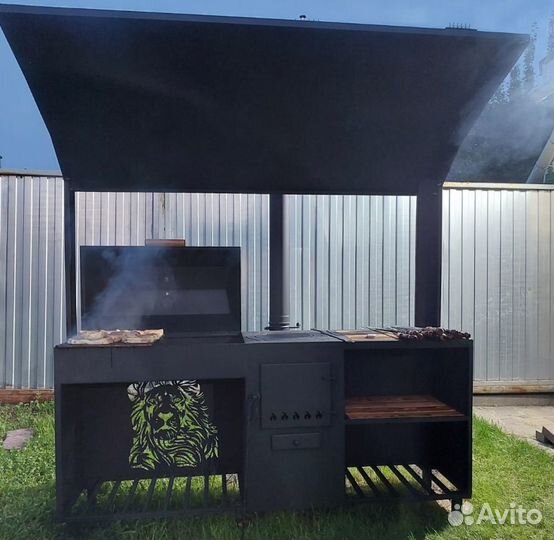 Мангал с крышей