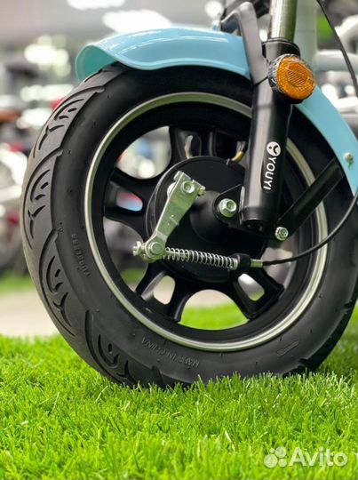 Электровелосипед с педалями