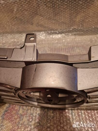 Решётка радиатора Camry v50