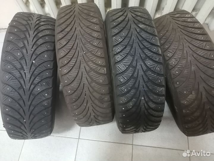 Sava Eskimo Stud 195/65 R15 91T