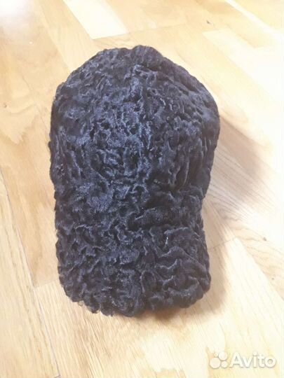 Кепка из каракуля