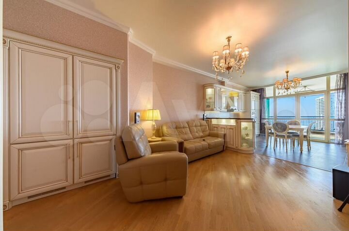 3-к. квартира, 132 м², 16/23 эт.