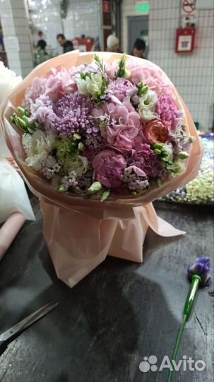 Букет с доставкой розы альстрамерии гортензии