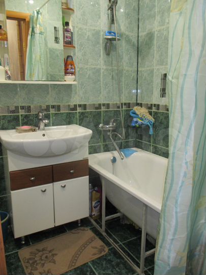 3-к. квартира, 60 м², 5/5 эт.