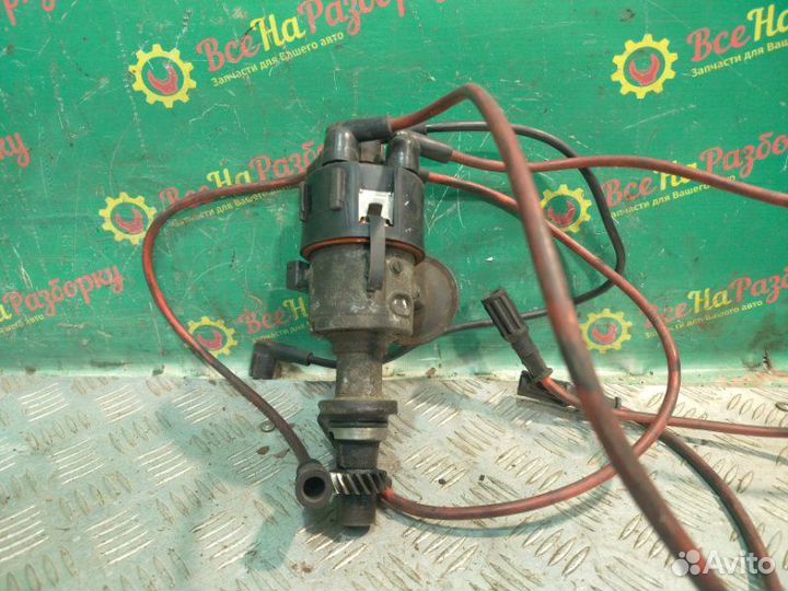 Трамблер Volkswagen Passat B3 универсал 1.8 1998