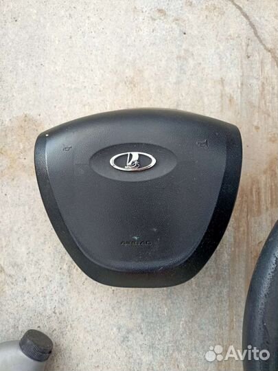 Руль с подушкой granta