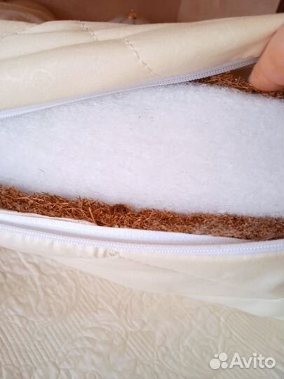 Матрас овальный в детскую кроватку