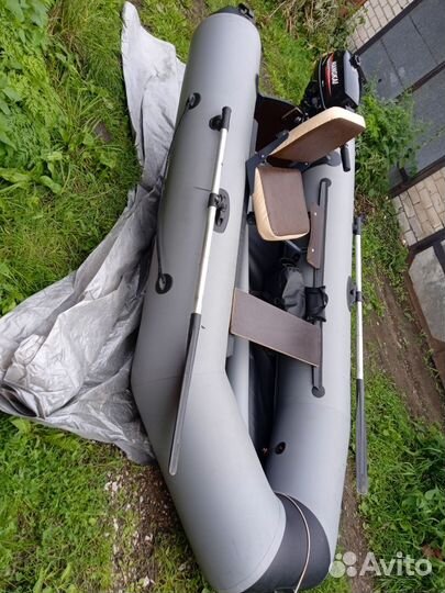 Лодка с мотором