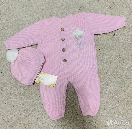Комбинезон и шапка
