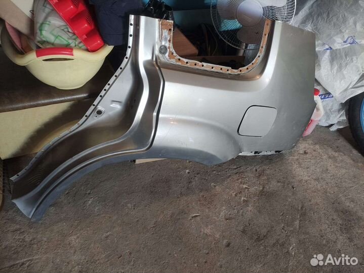 Крыло заднее левое Nissan X-Trail 2000 - 2007