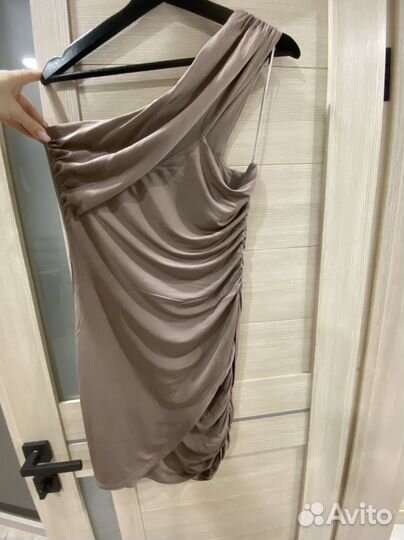 Платье ASOS 42
