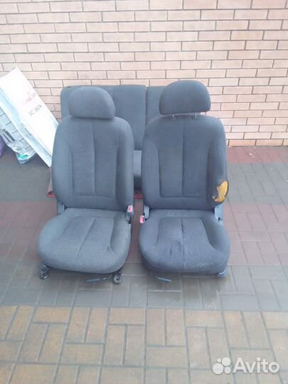 Сиденья на Акцент